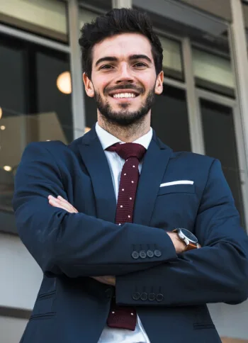 Our Financial Experts The Team  Member Solution. - 东升国际