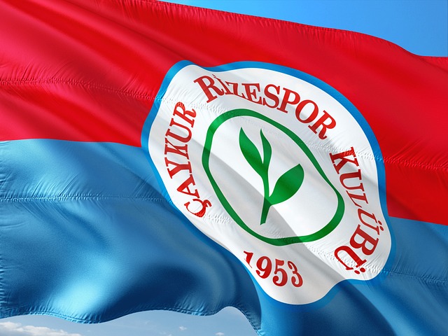 随着足球经 随着足球经